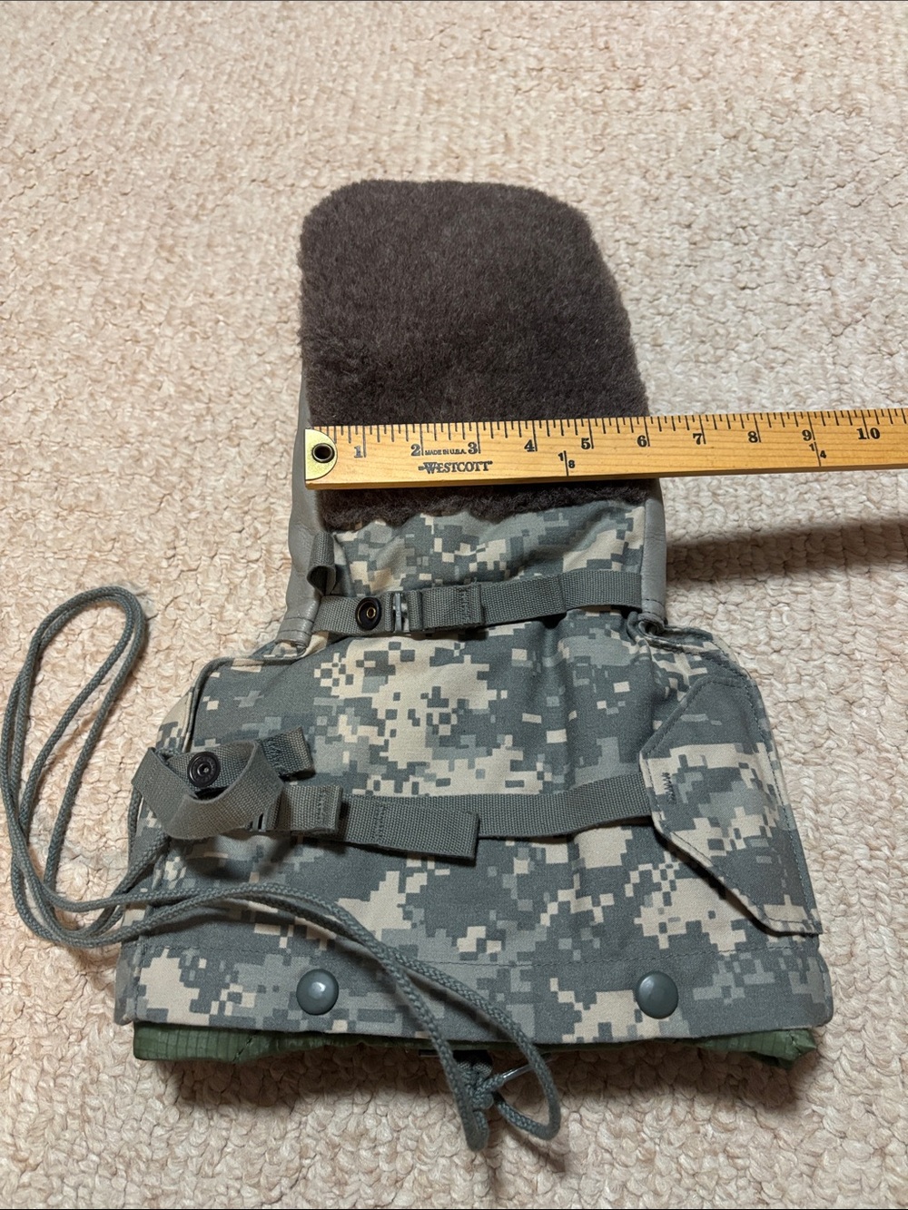 Military-Style Digital Camo Cold-Weather Gauntlet
